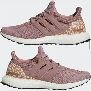 Adidas Ultraboost 5.0 DNA running shoe women size 9 *like new*